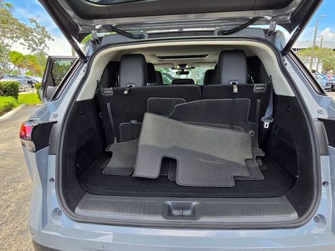 Used 2026 INFINITI QX60 Luxe w/ Cargo Package FWD image 21