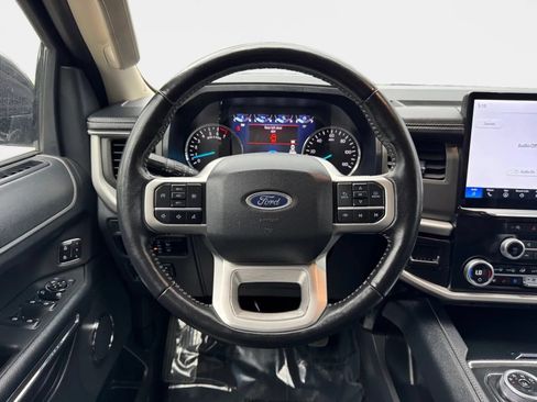 Used 2024 Ford Expedition XLT AWD/4WD image 16