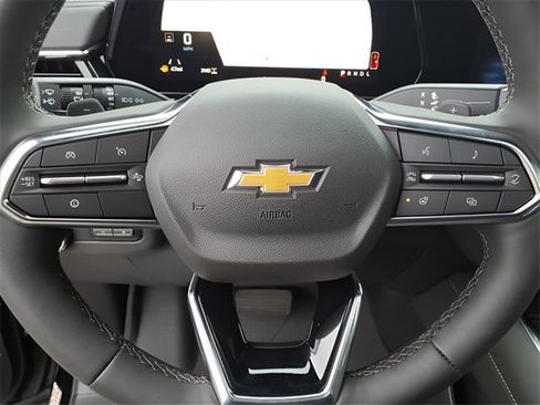 New 2026 Chevrolet Suburban Premier image 9