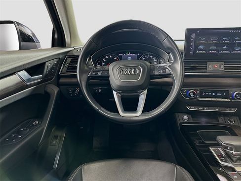 Used 2022 Audi Q5 2.0T Premium w/ Convenience Package image 23
