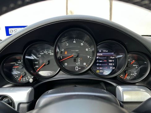 Used 2018 Porsche 911 Carrera image 31
