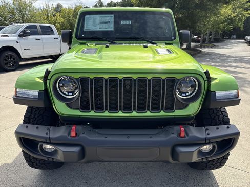 New 2025 Jeep Gladiator Rubicon image 2