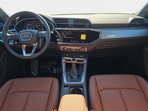Used 2025 Audi Q3 2.0T Premium w/ Convenience Package image 10