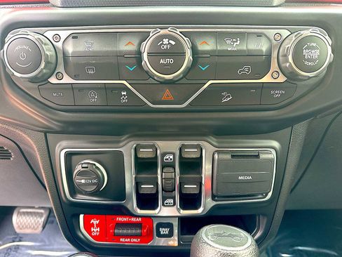 Used 2020 Jeep Wrangler Unlimited Rubicon image 16