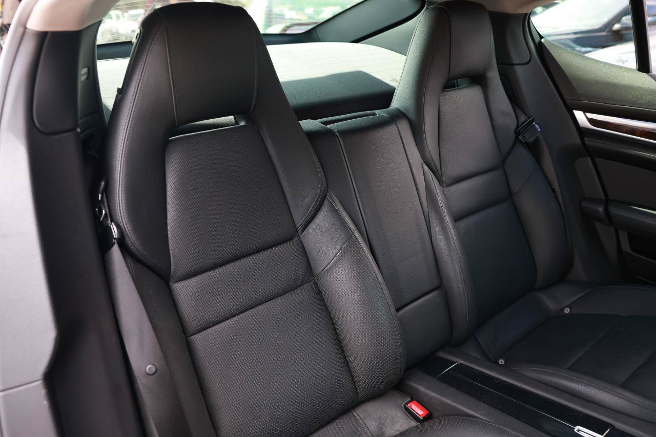 Used 2013 Porsche Panamera image 14