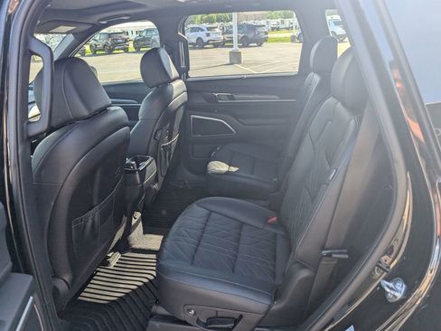 Used 2025 Kia Telluride EX X-Line AWD/4WD image 9