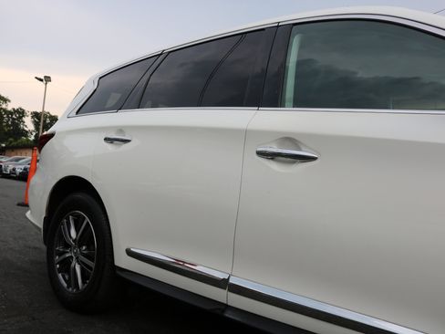 Used 2016 INFINITI QX60 Luxe image 9
