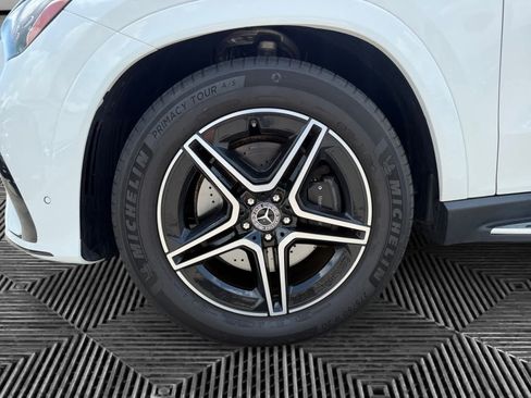 Certified 2025 Mercedes-Benz GLE 450 4MATIC image 9