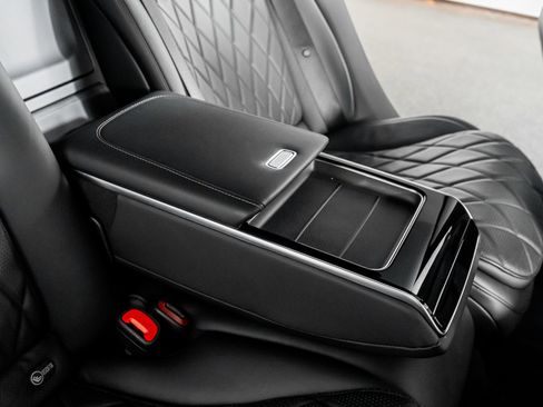 Used 2021 Mercedes-Benz S 500 S 500 image 36