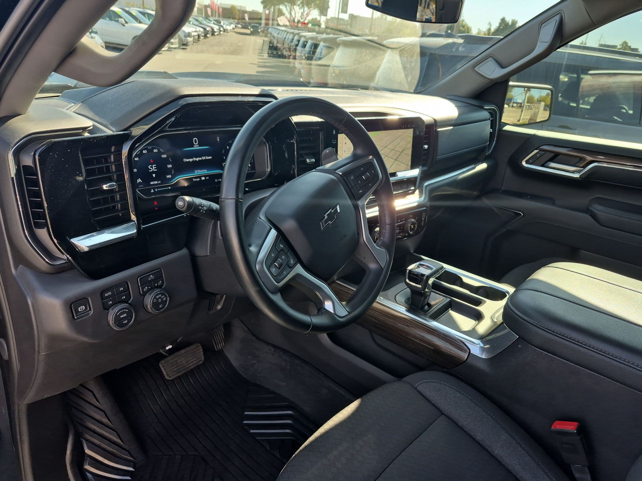 Used 2025 Chevrolet Silverado 1500 LT Trail Boss w/ Protection Package AWD/4WD image 16