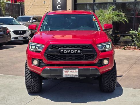 Used 2019 Toyota Tacoma SR5 RWD image 4