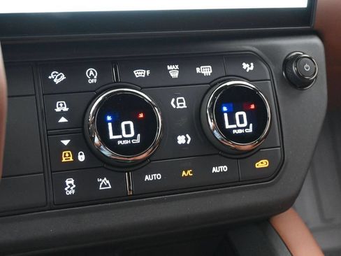 New 2026 Land Rover Defender 110 AWD/4WD image 13