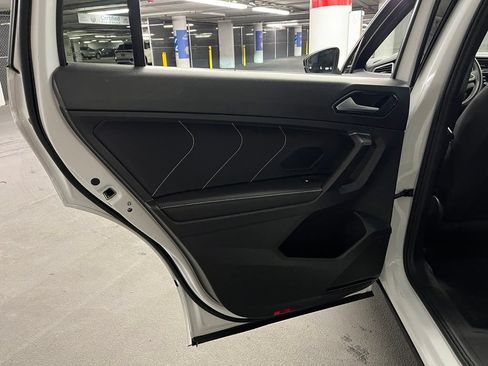 Certified 2023 Volkswagen Tiguan SE R-Line FWD image 21