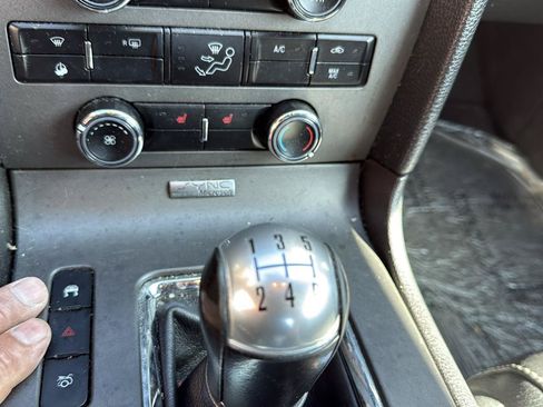Used 2010 Ford Mustang GT RWD image 17