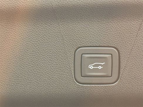 New 2026 GMC Yukon XL Denali w/ Sun & Power Step Package image 36