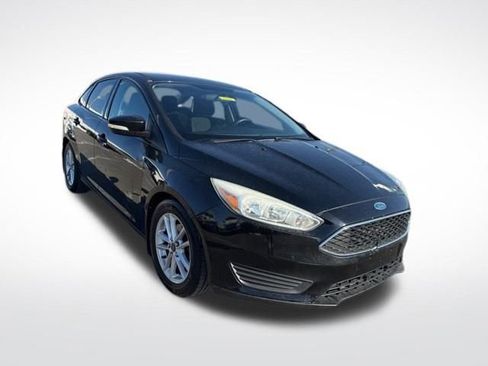 Used 2016 Ford Focus SE w/ Exterior Protection Package image 5