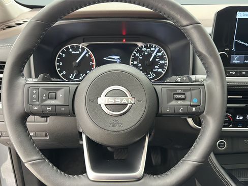 Used 2023 Nissan Rogue SL w/ SL Premium Package AWD/4WD image 16