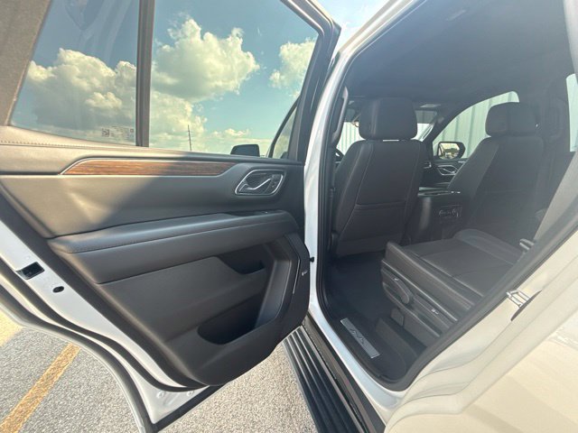 Certified 2023 Chevrolet Tahoe High Country AWD/4WD image 15