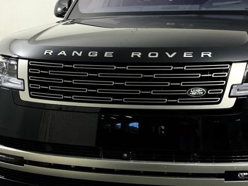 Used 2023 Land Rover Range Rover Long Wheelbase SE AWD/4WD image 12