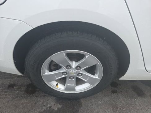 Used 2013 Chevrolet Malibu LS image 5