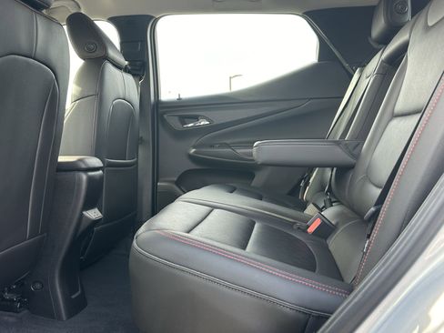 Used 2023 Chevrolet Bolt EUV LT w/ Convenience Package image 21