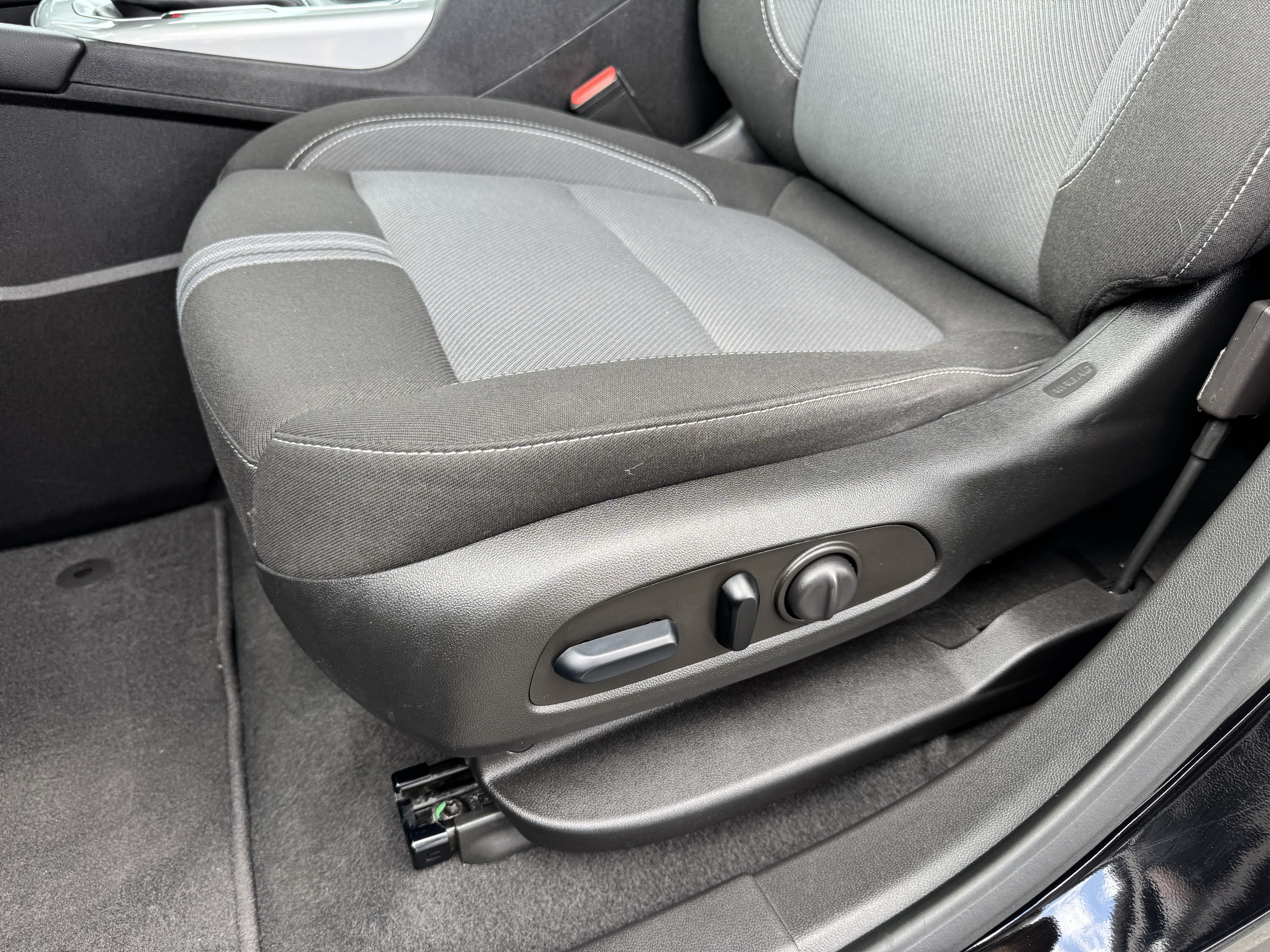 Certified 2023 Chevrolet Blazer LT w/ Driver Confidence Package FWD image 13