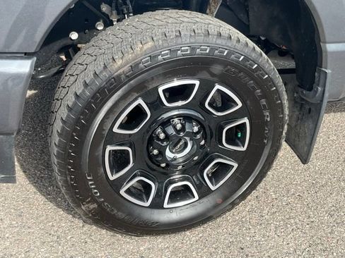 Used 2026 Ford F350 Platinum AWD/4WD image 10