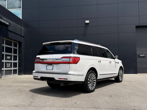 Used 2019 Lincoln Navigator L Reserve AWD/4WD image 5