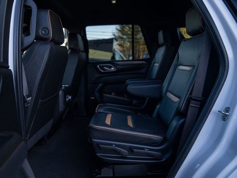Used 2024 GMC Yukon AT4 w/ Technology Package image 17