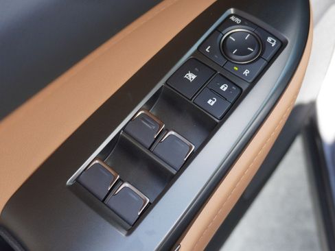 Certified 2026 Lexus NX 350 AWD image 24