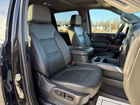 Used 2021 GMC Sierra 2500 Denali w/ Denali Black Diamond Edition image 24