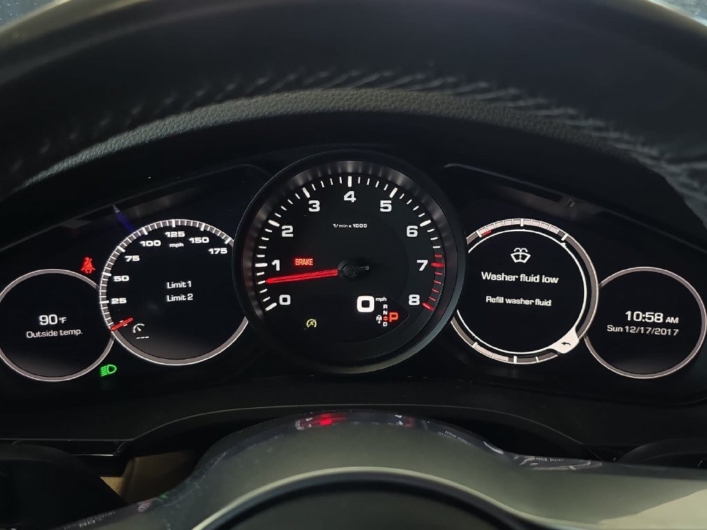 Certified 2020 Porsche Cayenne AWD/4WD image 6