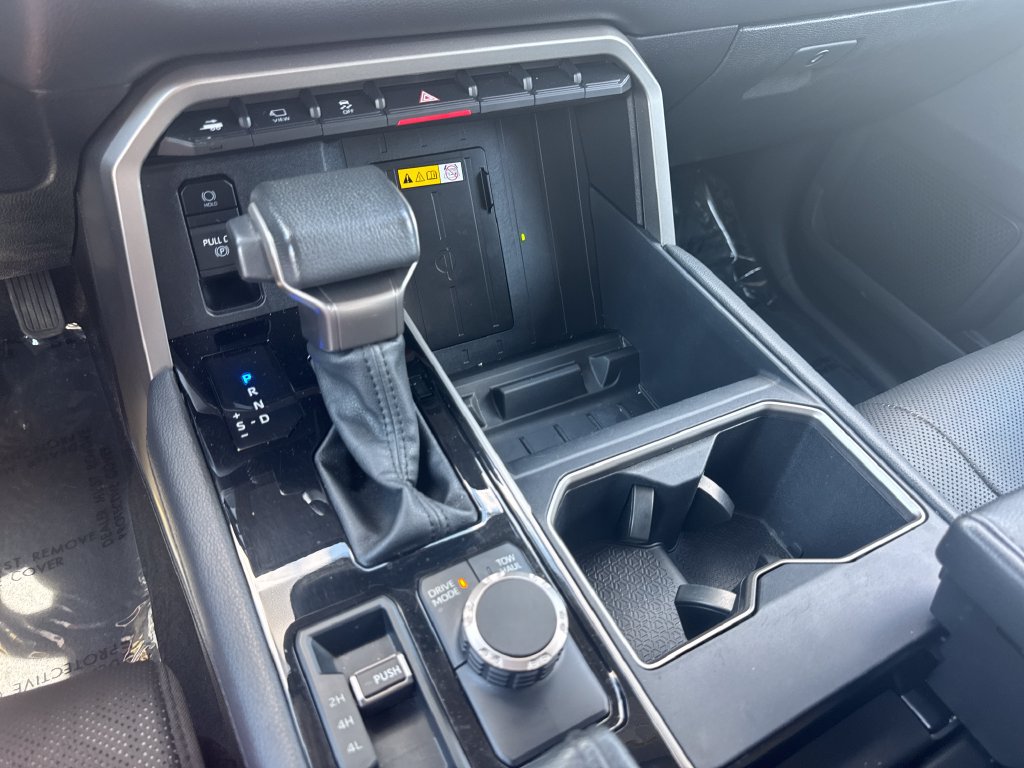 Used 2024 Toyota Tundra Limited AWD/4WD image 27