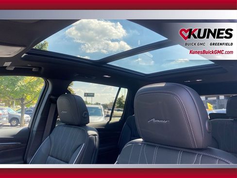 New 2026 Buick Enclave Avenir w/ Super Cruise Package FWD image 19