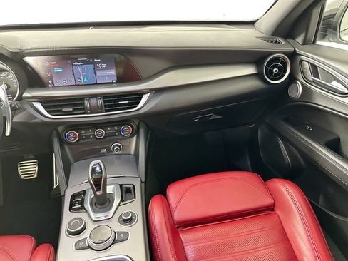 Used 2023 Alfa Romeo Stelvio Veloce AWD/4WD image 29