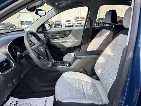 Used 2024 Chevrolet Equinox LS w/ LS Convenience Package image 18