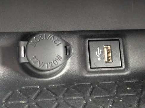 Used 2023 Toyota RAV4 XLE image 21