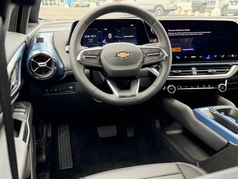 New 2026 Chevrolet Equinox EV LT image 7