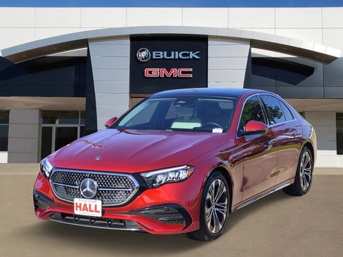 Used 2024 Mercedes-Benz E 350 4MATIC Sedan image 3