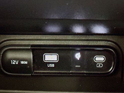 Used 2023 Kia Sportage EX image 26