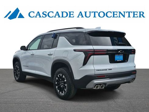New 2026 Chevrolet Traverse Z71 w/ Enhanced Driving Package AWD/4WD image 3