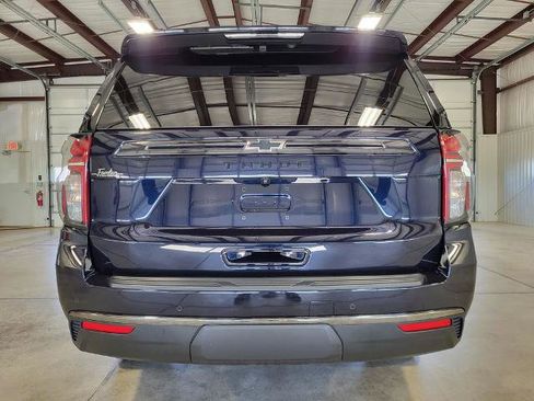 Used 2022 Chevrolet Tahoe Z71 w/ Luxury Package image 4