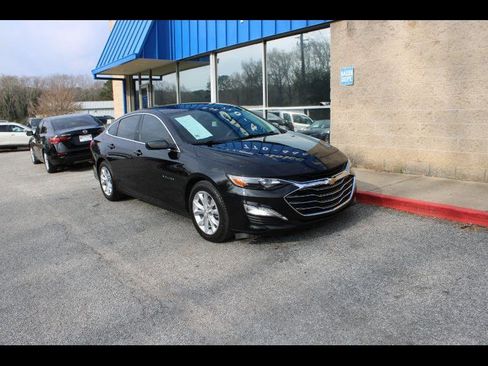 Used 2021 Chevrolet Malibu LT FWD image 1