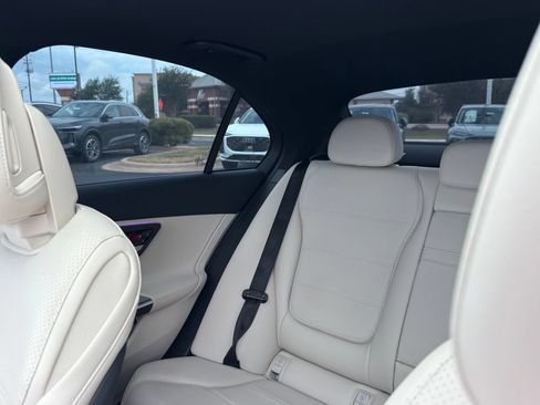 Used 2024 Mercedes-Benz C 300 Sedan image 12