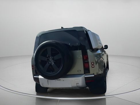 Used 2020 Land Rover Defender 110 HSE image 26