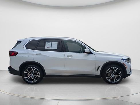 Used 2022 BMW X5 sDrive40i w/ Premium Package image 11
