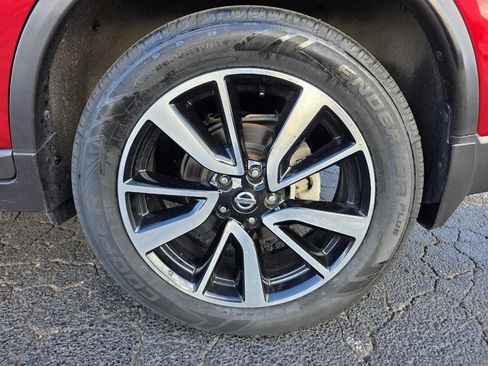 Used 2019 Nissan Rogue SL image 26