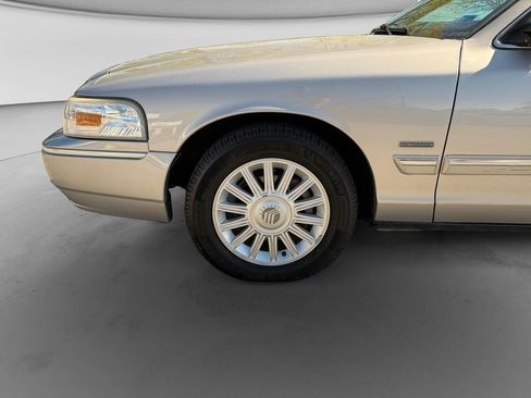Used 2010 Mercury Grand Marquis LS RWD image 9
