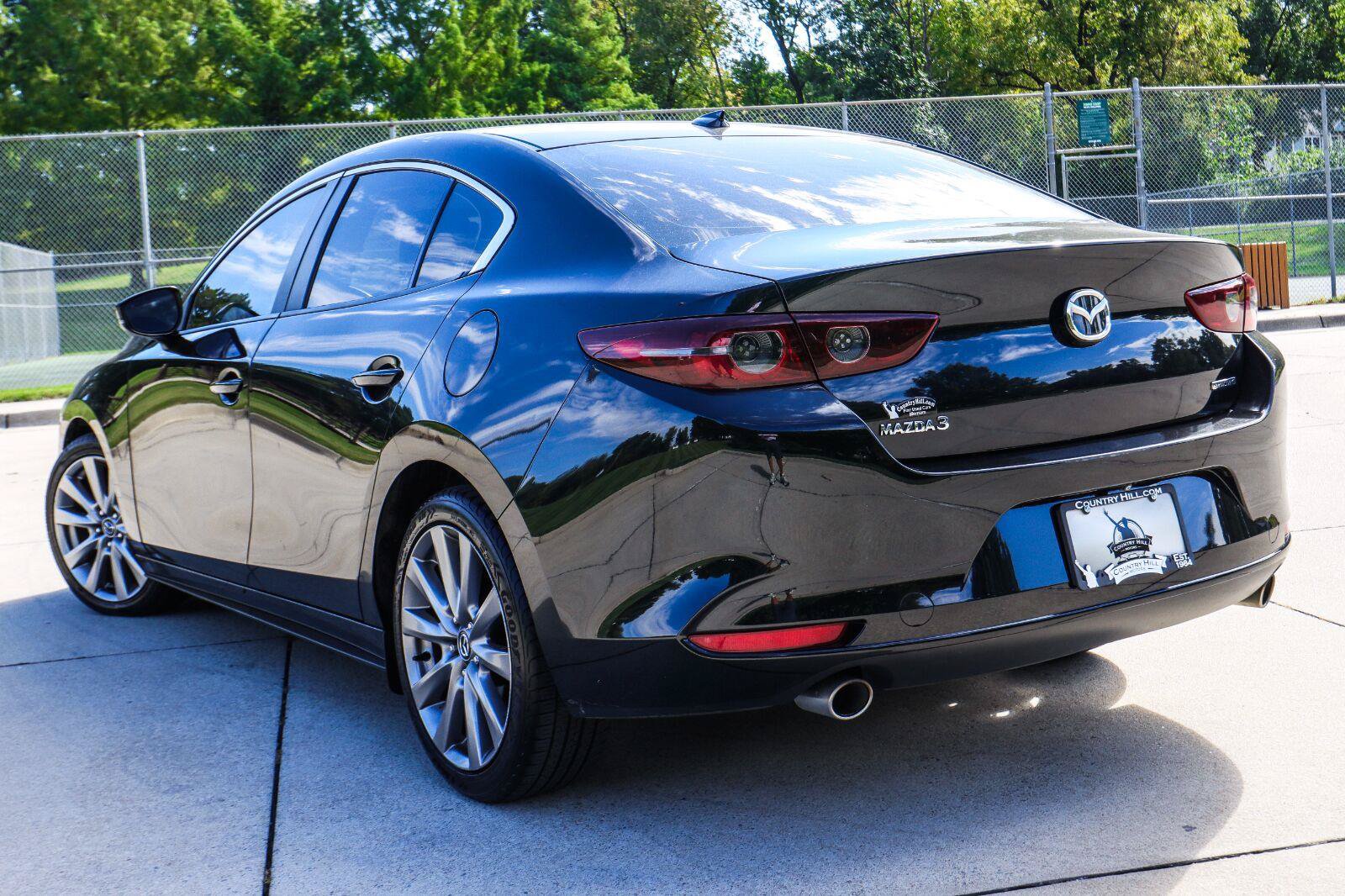 Used 2019 MAZDA MAZDA3 Sedan w/ Preferred Package FWD image 14
