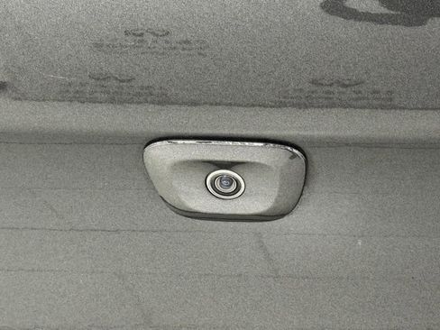 Used 2018 Jeep Cherokee Latitude Plus image 36